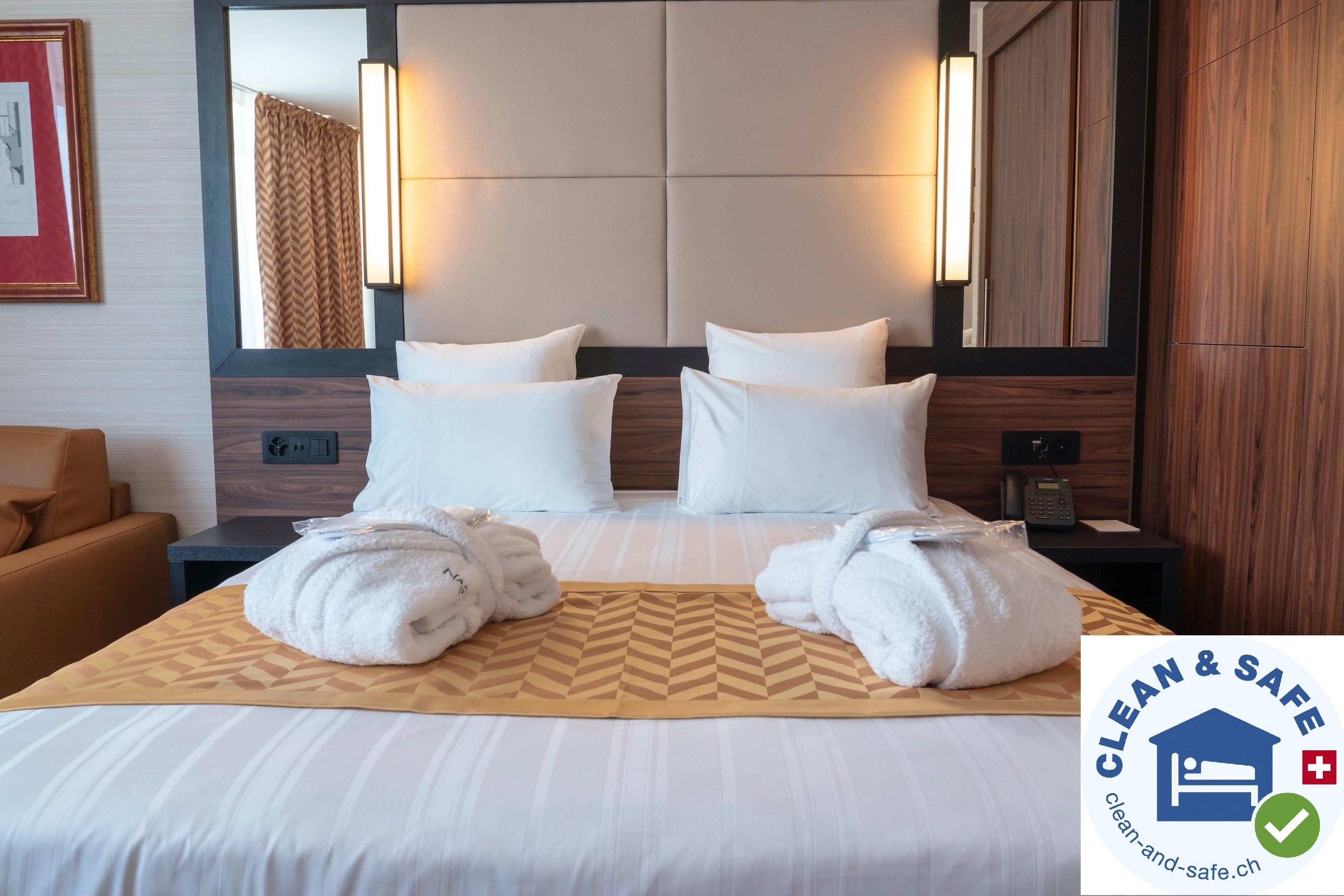 Hotel Nash Airport 4*